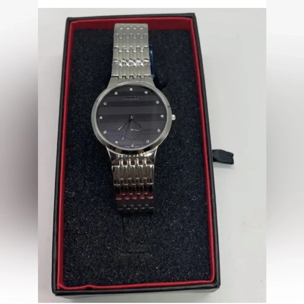NIB Men’s Nakzen Diamond Silver Steel Watch